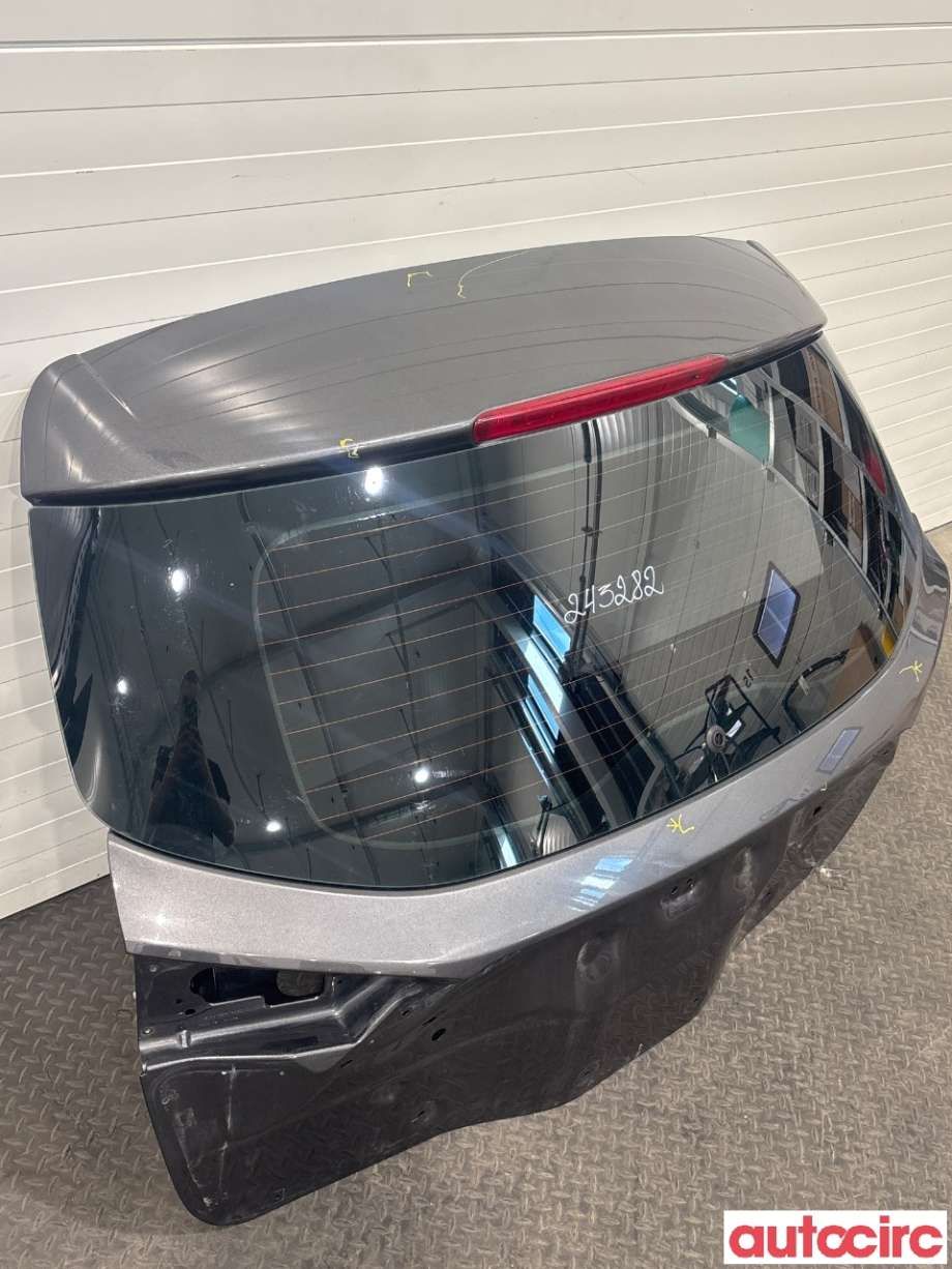Bakluke til Ford Mondeo 2014-2019 (Type V, Fase 1)  (FORD|2458952|DS73-N404W15-CG)