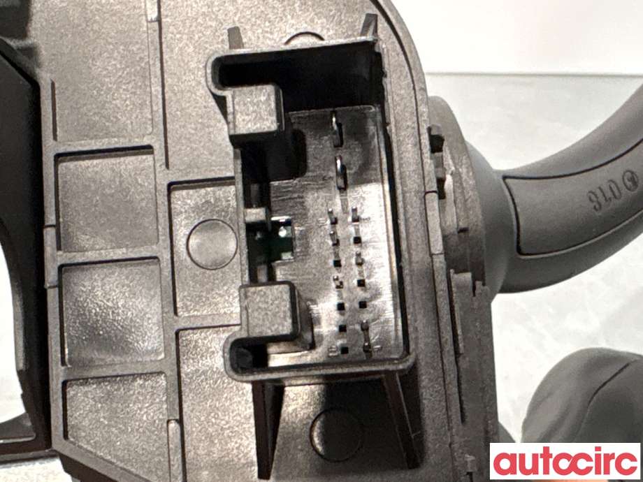 Bryter blink til Audi A6, Allroad 2008-2011 (Type II, Fase 2) (C6) (C6) (AUDI|4E0953513K|)