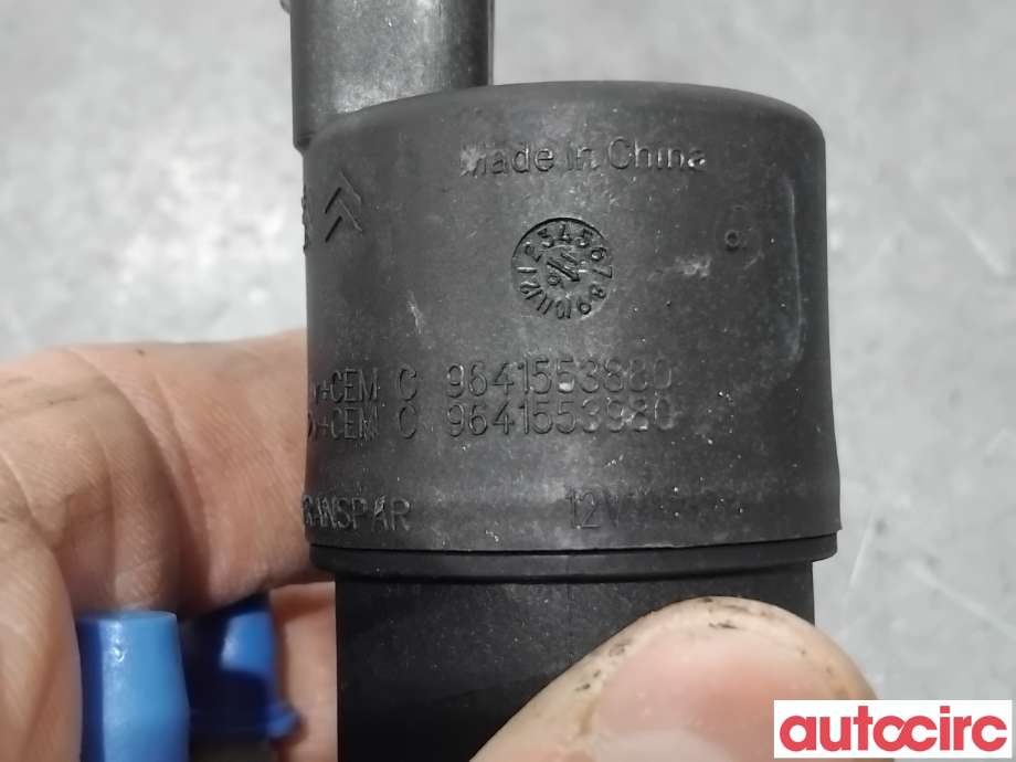 Spylerpumpe foran til Peugeot 2008 2013-2019 (Type I) (PEUGEOT|643475||9641553980)