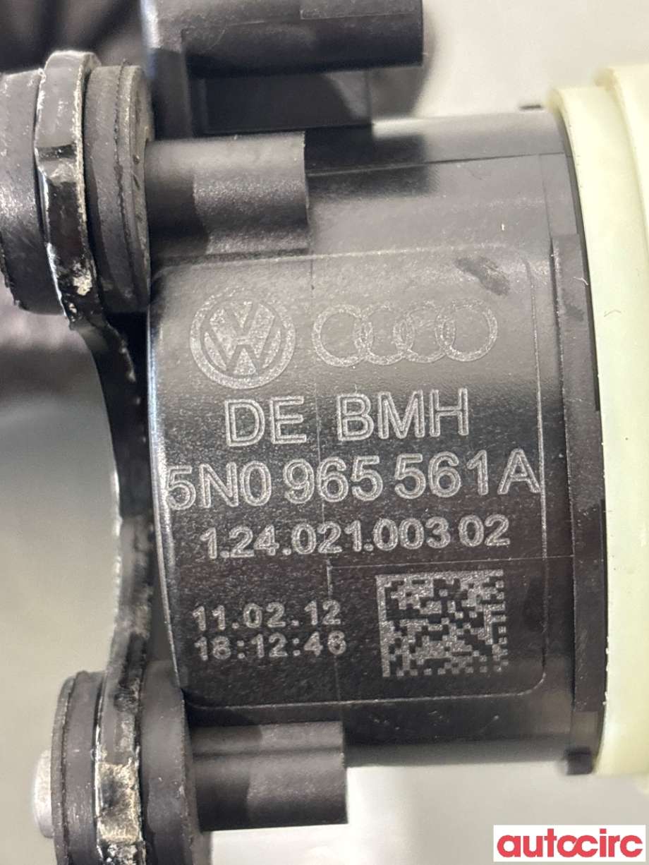Sirkulasjonspumpe til VW Tiguan 2011-2016 (Type I, Fase 2) (VOLKSWAGEN|5N0965561A|)