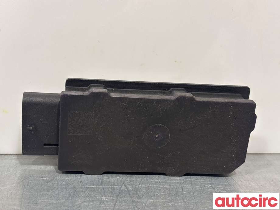 Diverse deler til VW Caddy 2020-->> (Type IV) (VOLKSWAGEN|5WA962133B|)