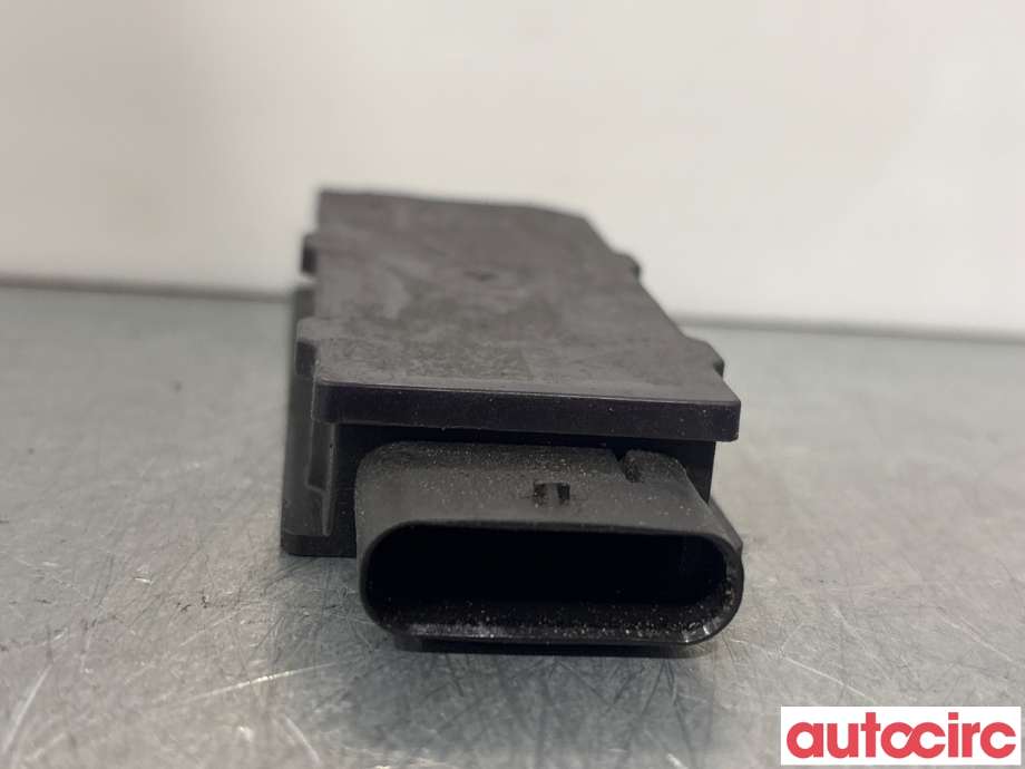 Diverse deler til VW Caddy 2020-->> (Type IV) (VOLKSWAGEN|5WA962133B|)
