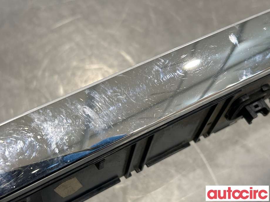 Bakluke/bakdør håndtak til BMW 7-Serie 2009-2015 (F01/F02/F03/F04) (F01/F02/F03/F04) (BMW|51137200035||7200035)
