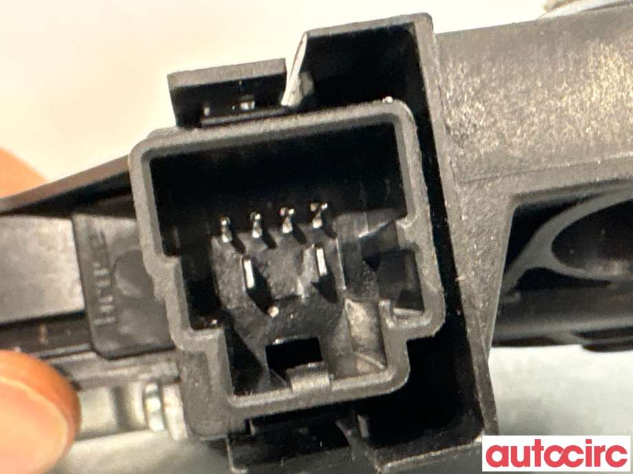Ruteheis venstre foran til Volvo XC70 2008-2013 (Type II, Fase 1) (VOLVO|30699645|970713-101|)