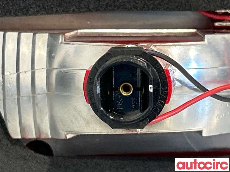 Baklykt høyre indre til BMW 7-Serie 2009-2015 (F01/F02/F03/F04) (F01/F02/F03/F04) (BMW|63217182206||7182206)