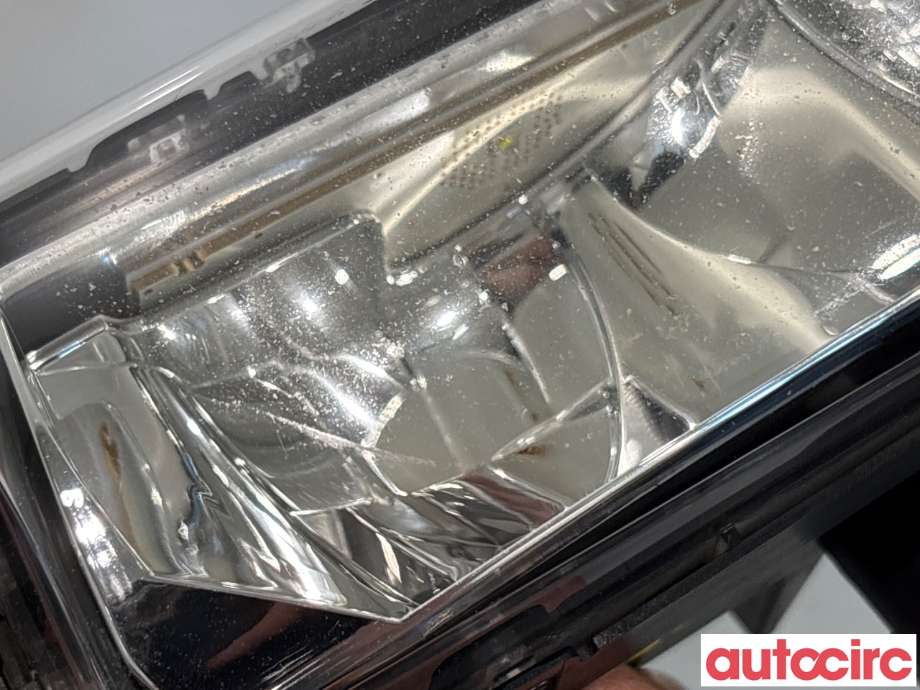 Tåkelykt venstre foran til Land Rover Range Rover 2013-->> (Type IV)  (LAND-ROVER|LR033407|89208891|LR080284)