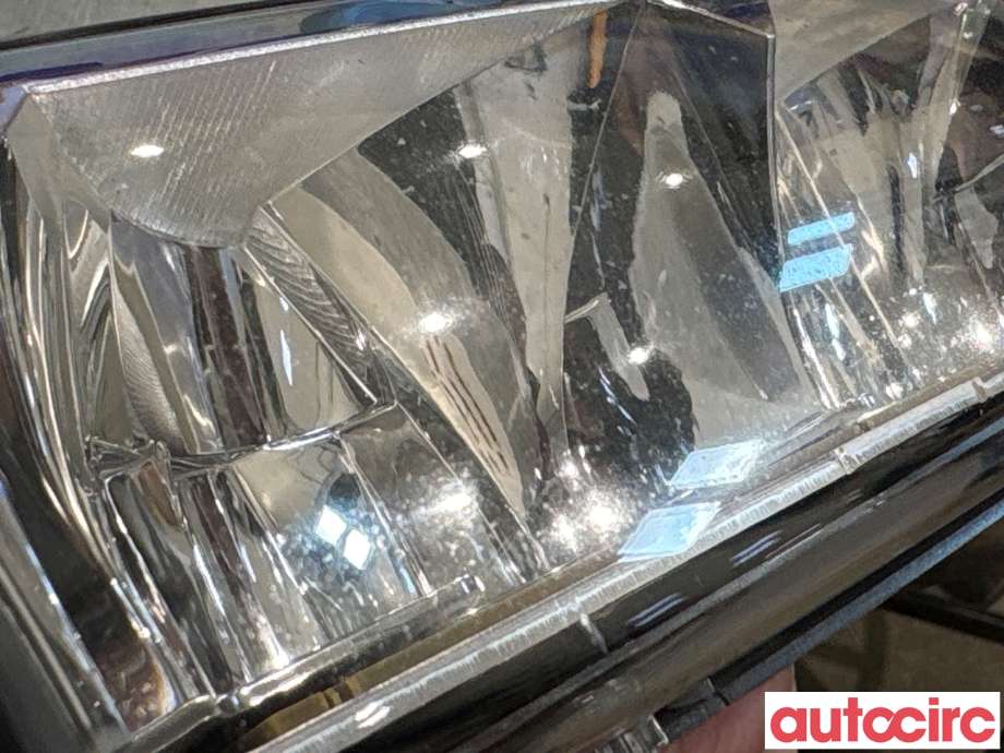 Tåkelykt høyre foran til Land Rover Range Rover 2013-->> (Type IV) (LAND-ROVER|LR033406|89208901|LR080283)