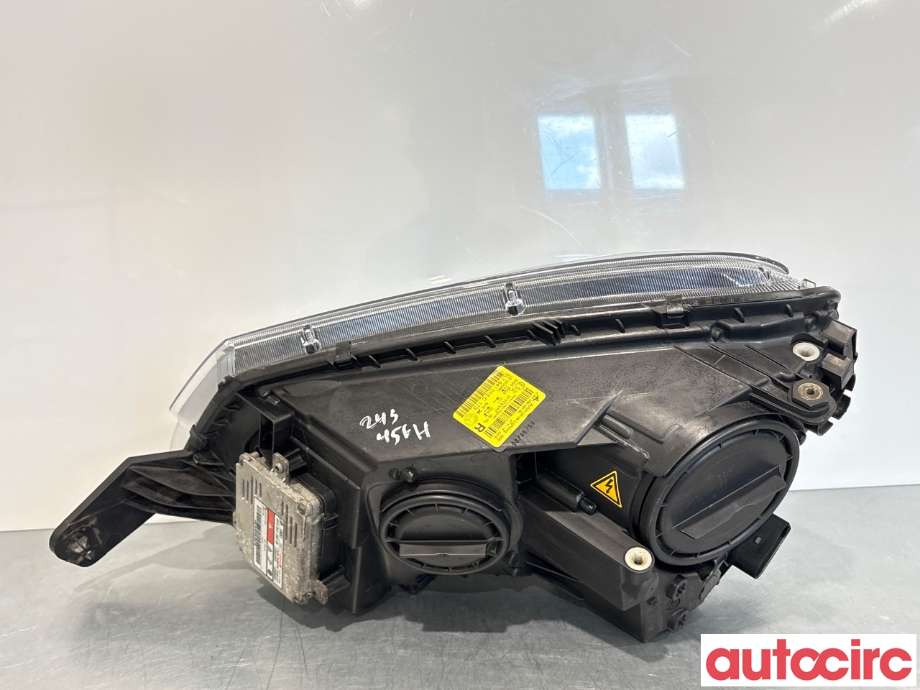 Frontlykt høyre halogen til Škoda Yeti 2014-2017 (Fase 2)  (SKODA|5L1941018D|030128628200|5L1941016C)