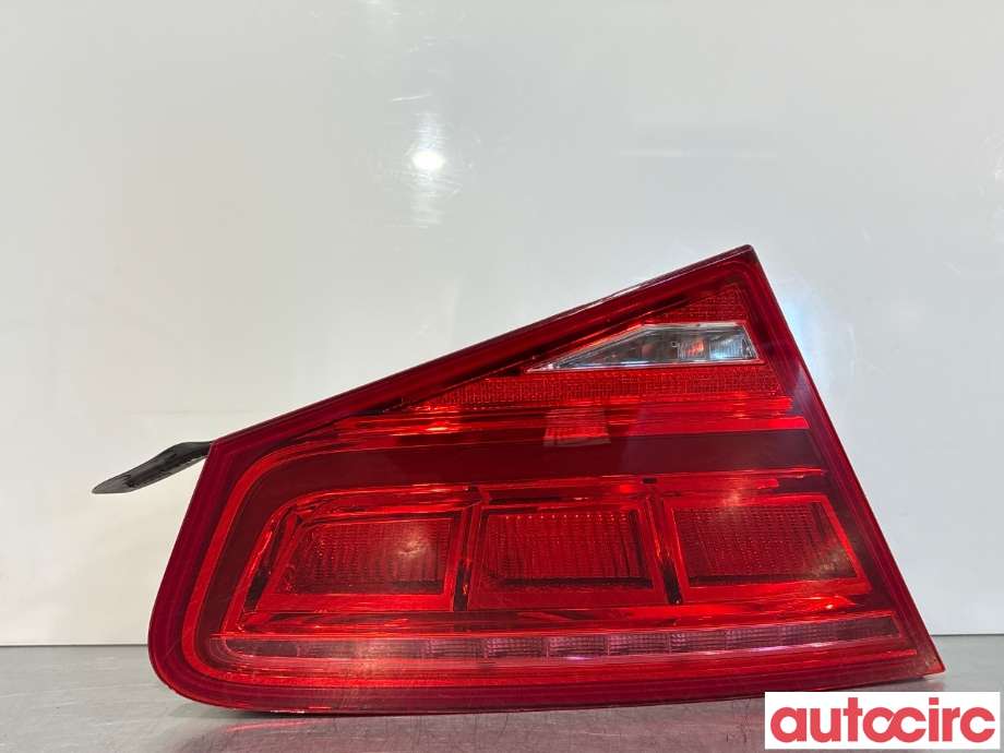 Baklykt venstre indre til Audi A8, 2010-2013 (Type III, Fase 1)  (AUDI|4H0945093)