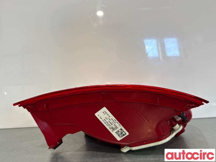 Baklykt høyre til Audi A8 2010-2013 (Type III, Fase 1) (AUDI|4H0945096|596002|4H0945096D)