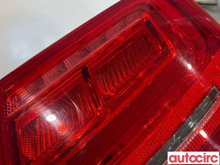 Baklykt høyre til Audi A8 2010-2013 (Type III, Fase 1) (AUDI|4H0945096|596002|4H0945096D)