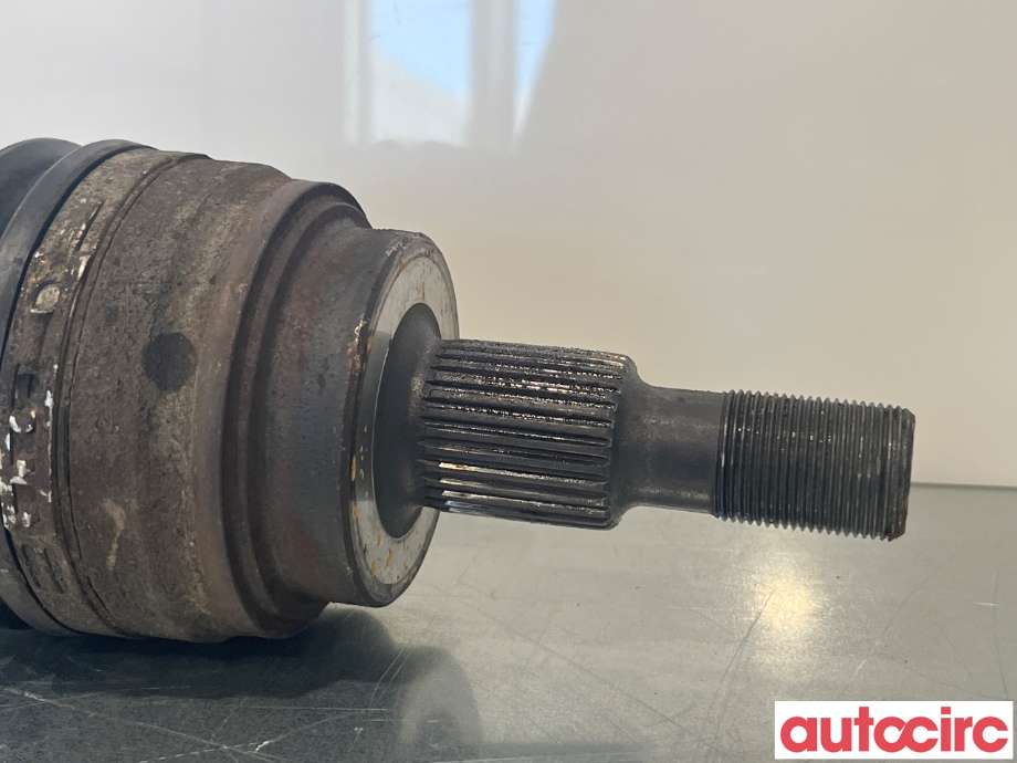 Drivaksel høyre bak til Mercedes GL 2006-2012 (X164) (X164) (MERCEDES|A1643501810)