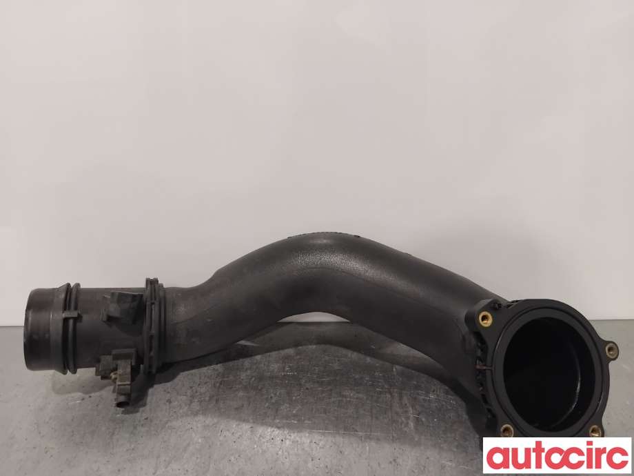 Turbo rør til Mercedes E-Klasse 2013-2016 (Fase 2) (W212) (W212) (MERCEDES|A6510900242||A6510903842)