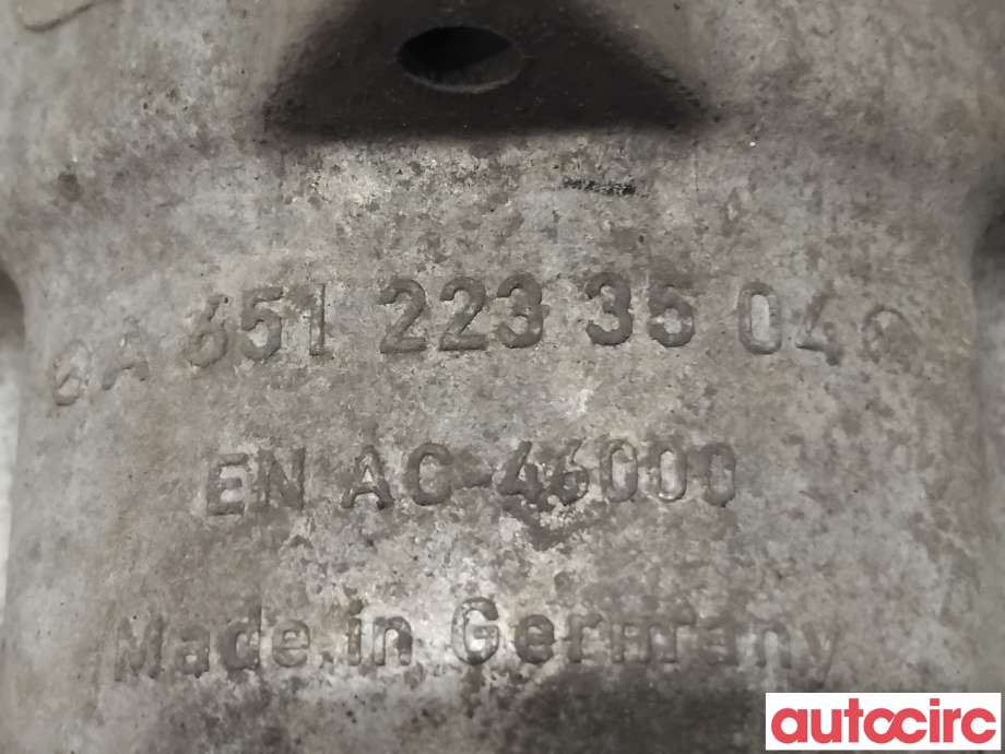 Motorfeste til Mercedes E-Klasse 2013-2016 (Fase 2) (W212) (W212) (MERCEDES|A6512233504|)