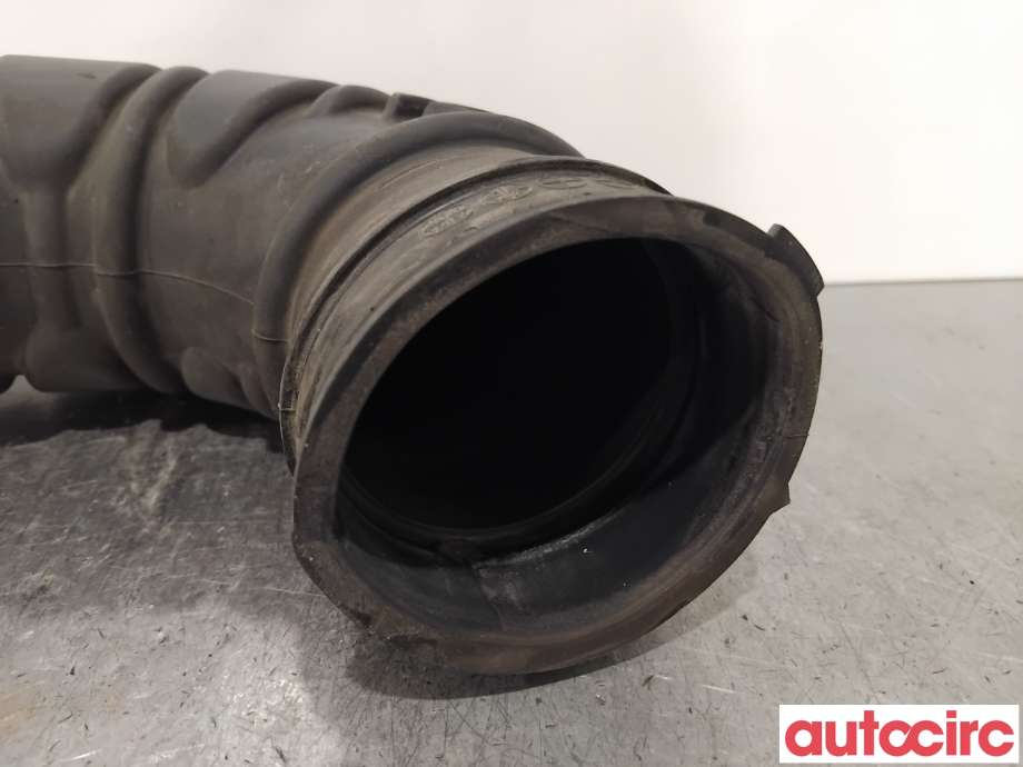 Luftslange innsug til Toyota Hilux 2006-2011 (TOYOTA|178810L110||17881-0L110)