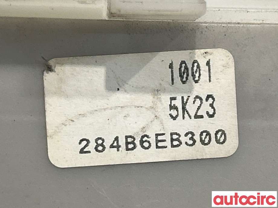 Sikringsboks til Nissan Navara 2005-2010 (Fase 1) (D40) (D40) (NISSAN|284B6EB300|)