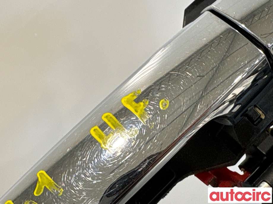 Dørhåndtak utv høyre foran til Toyota Hilux 2006-2011 (TOYOTA|6921033070||69211YC080)