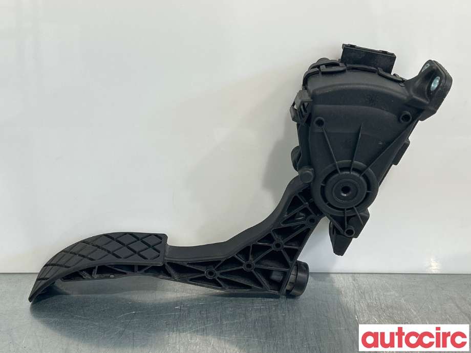 Pedal gass til VW Amarok 2016-2022 (Type I, Fase 2)  (VOLKSWAGEN|6Q1723503P|)