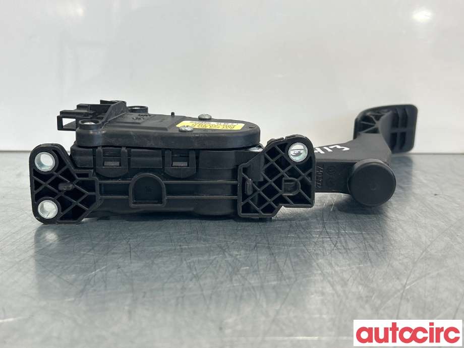 Pedal gass til VW Amarok 2016-2022 (Type I, Fase 2)  (VOLKSWAGEN|6Q1723503P|)