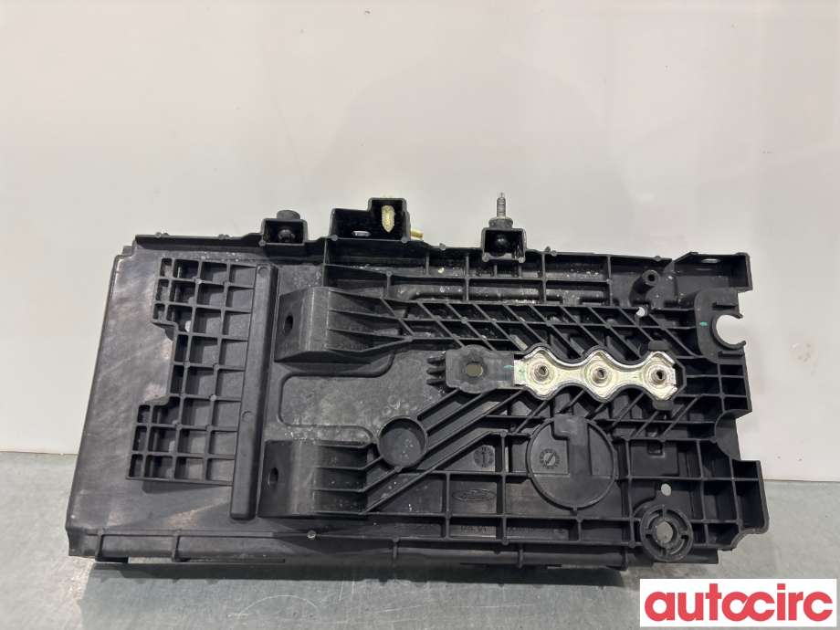 Batterikasse/feste til Ford Mondeo, 2014-2019 (Type V, Fase 1)  (FORD|5245802)
