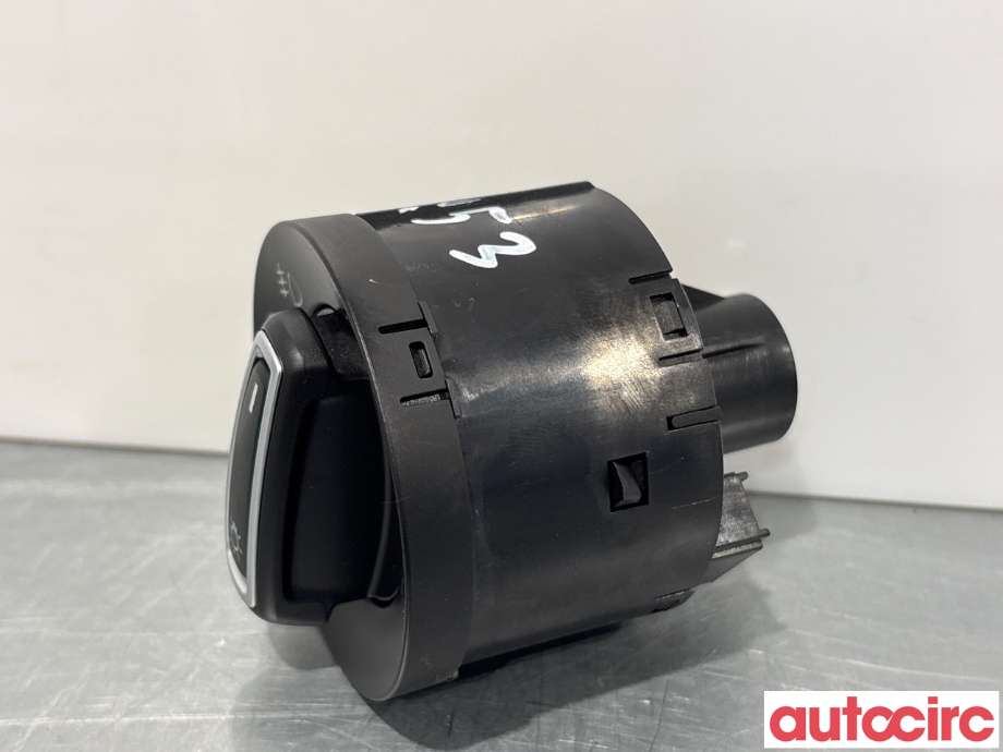Bryter lys til VW Golf VII 2017-2020 (Fase 2) (VOLKSWAGEN|5G0941431BD|10097012)