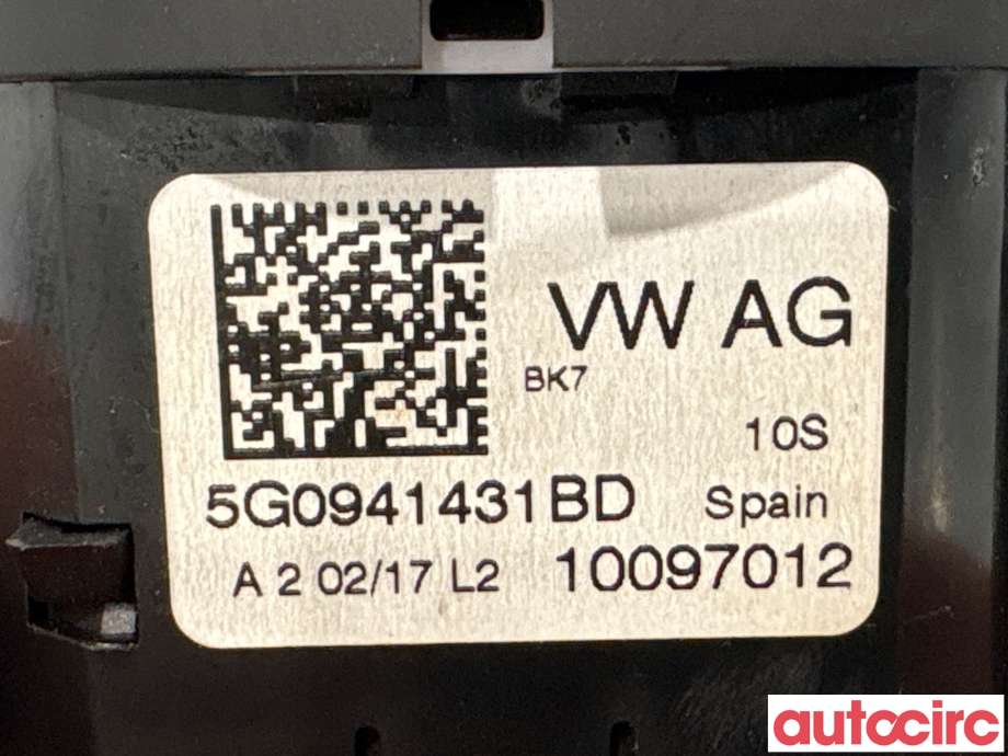 Bryter lys til VW Golf VII 2017-2020 (Fase 2) (VOLKSWAGEN|5G0941431BD|10097012)