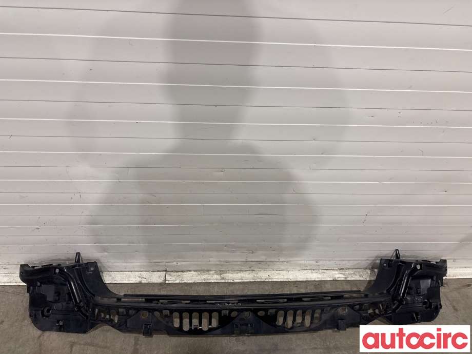 Støtfanger bak midtre del til BMW 7-Serie, 2009-2015 (F01/F02/F03/F04) (F01/F02/F03/F04) (BMW|51127183883)