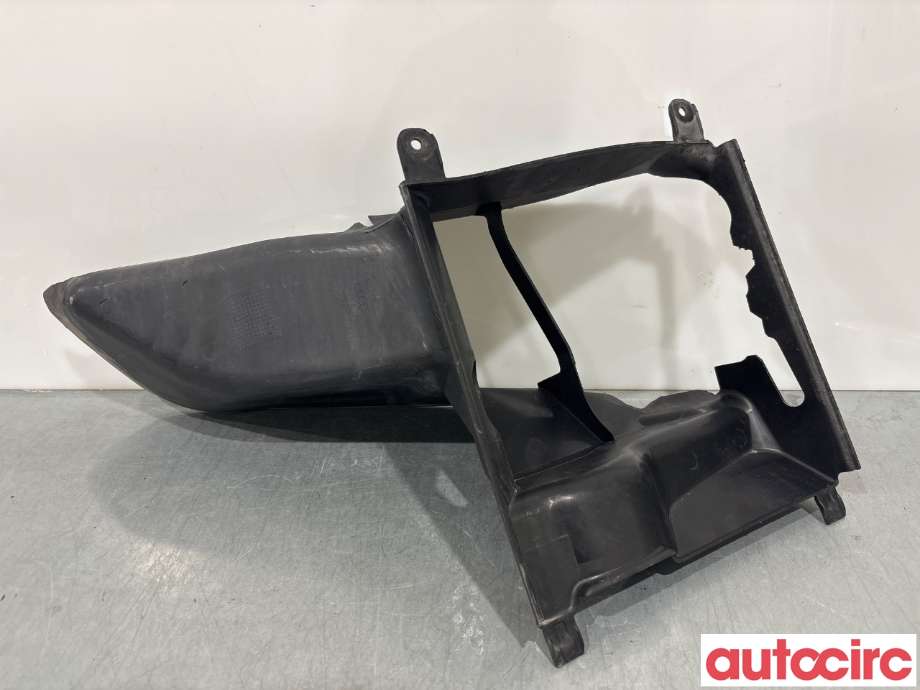 Diverse deler til Audi A8 2010-2013 (Type III, Fase 1)  (AUDI|4H0145333|)