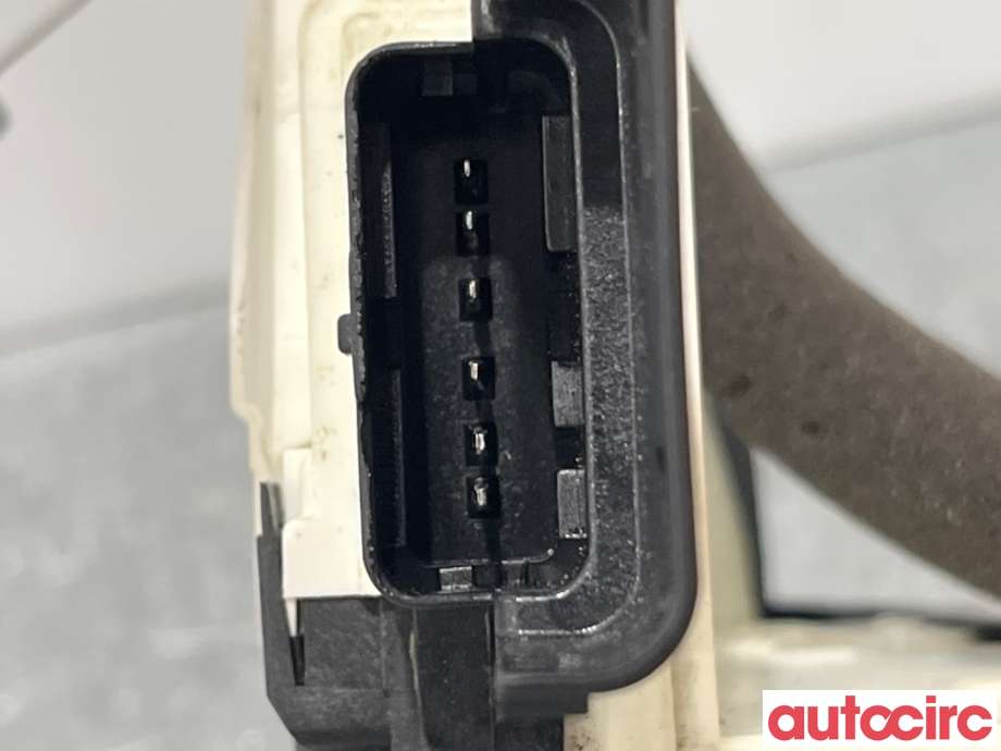 Låsekasse venstre foran til Peugeot 5008 2010-2017 (Type I)  (PEUGEOT|9135HF|PSA732291|9800623180)
