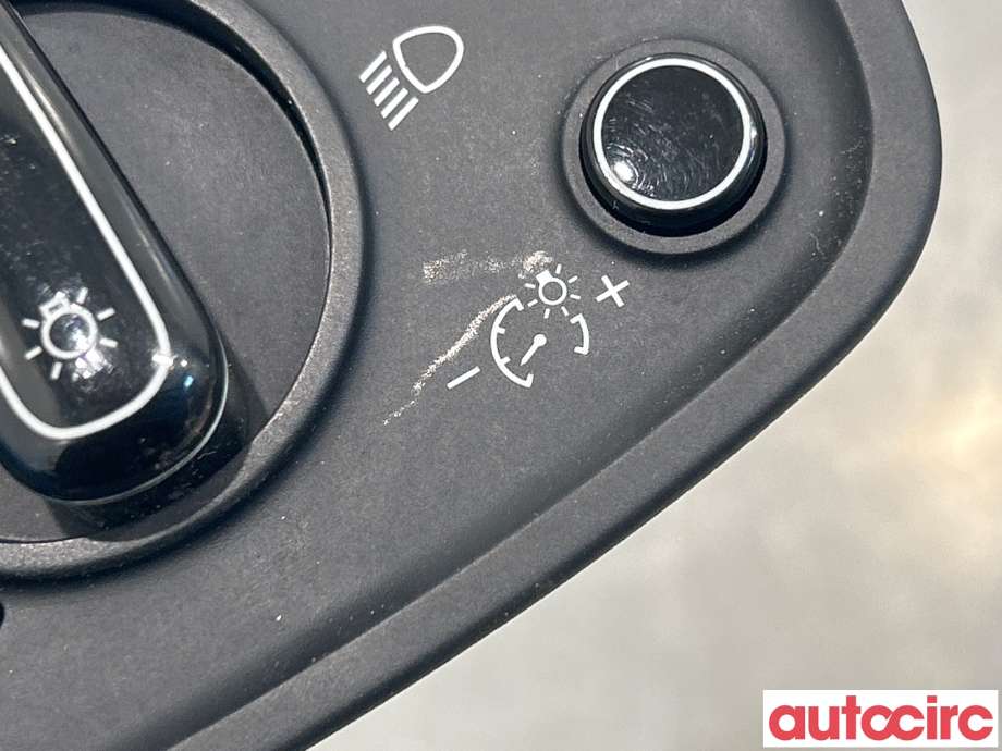 Bryter lys til Audi A8 2010-2013 (Type III, Fase 1)  (AUDI|4H0941531|)