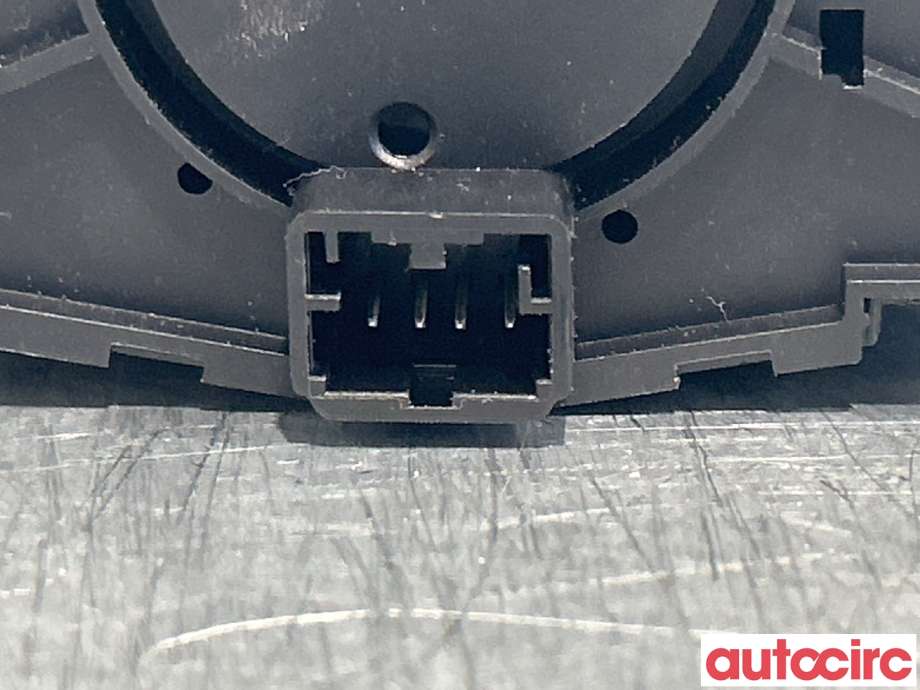Bryter lys til Audi A8 2010-2013 (Type III, Fase 1)  (AUDI|4H0941531|)