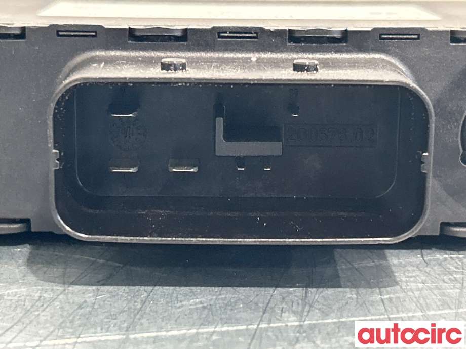 Styreenhet diverse til Audi A8 2010-2013 (Type III, Fase 1)  (AUDI|8K0959663C|)