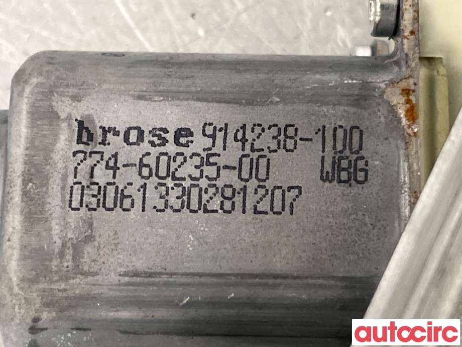 Ruteheis venstre foran til Peugeot 5008 2010-2017 (Type I)  (PEUGEOT|9221FF|912025-105|9682808980)