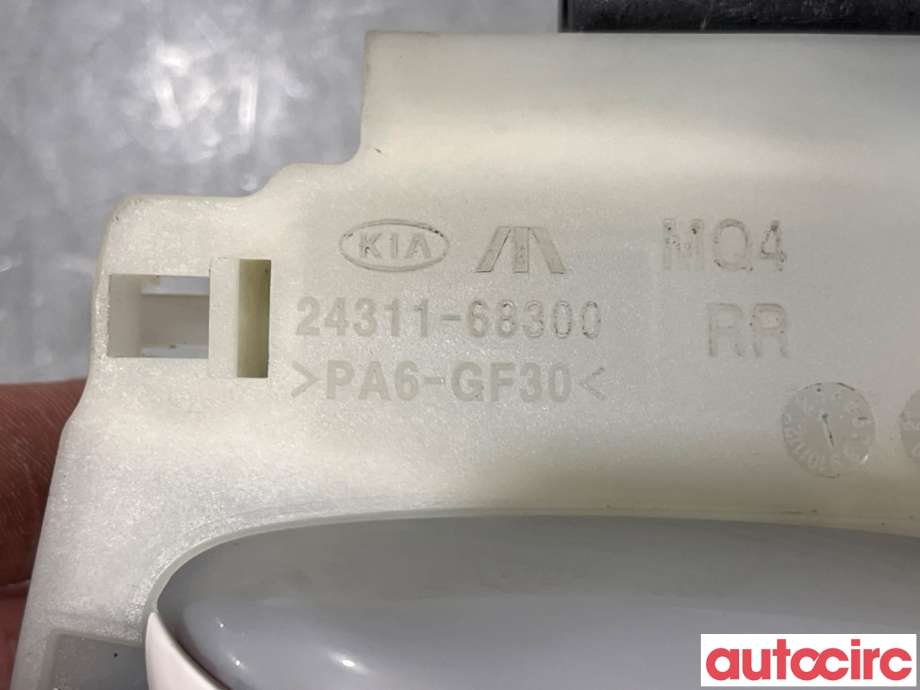 Dørhåndtak utv høyre bak til Kia Sorento 2016-->> Type III  (KIA|83661S9010|24311-68300|83665P2000)