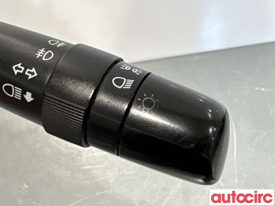 Bryter blink til Toyota Hilux 2006-2011 (TOYOTA|8414052170||841400D081)