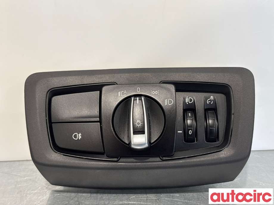 Bryter lys til BMW 2-Serie 2014-2021 (F22/F23) (F22/F23) (BMW|61315A25462|34731601-08|9865819)