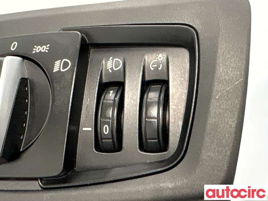 Bryter lys til BMW 2-Serie 2014-2021 (F22/F23) (F22/F23) (BMW|61315A25462|34731601-08|9865819)