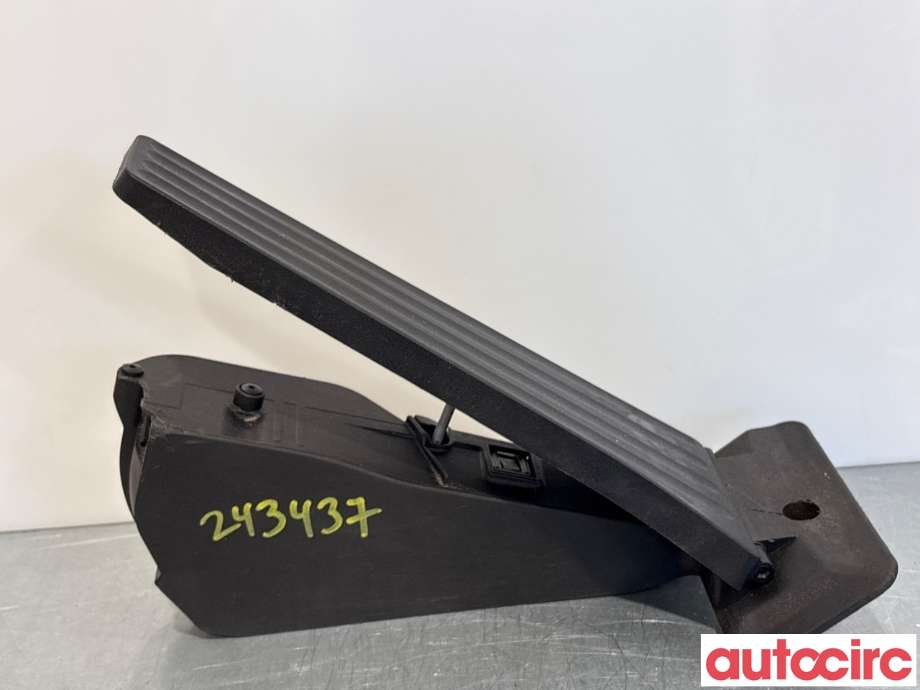 Pedal gass til BMW 2-Serie 2014-2021 (F22/F23) (F22/F23) (BMW|35406889822|214907-10|35426859999)