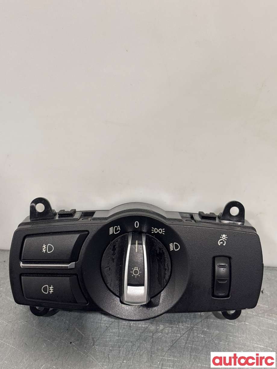 Bryter lys til BMW 7-Serie 2009-2015 (F01/F02/F03/F04) (F01/F02/F03/F04) (BMW|61316803965||9192744)
