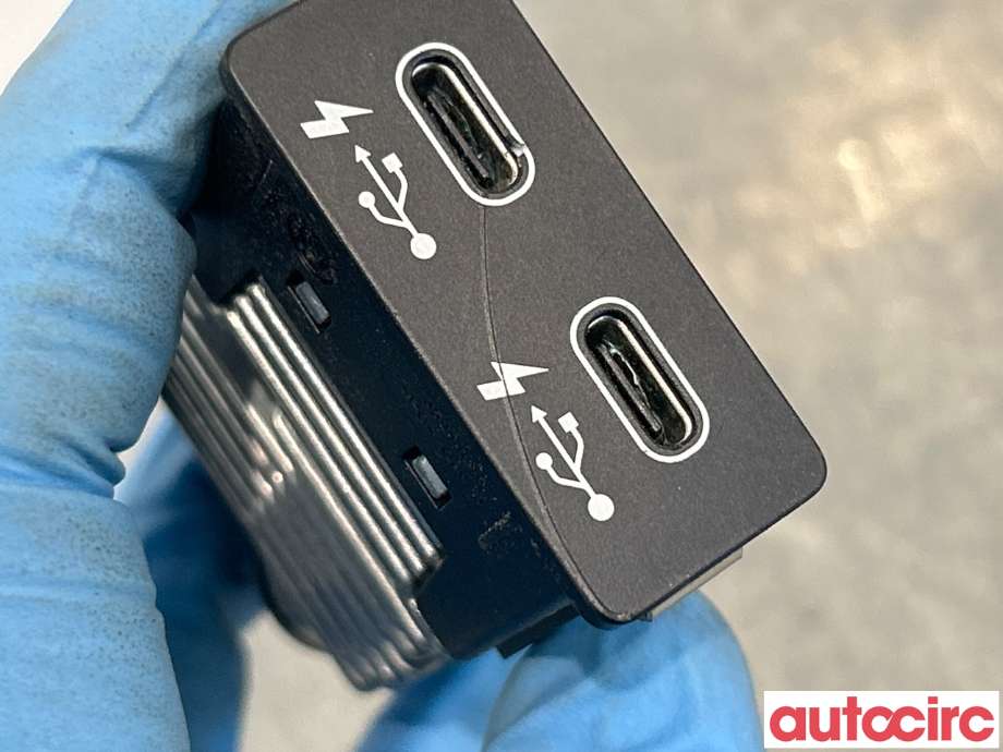 Diverse deler til BMW X1 2022-->> (U11) (U11) (BMW|84105A57B32||5A3C3B7)