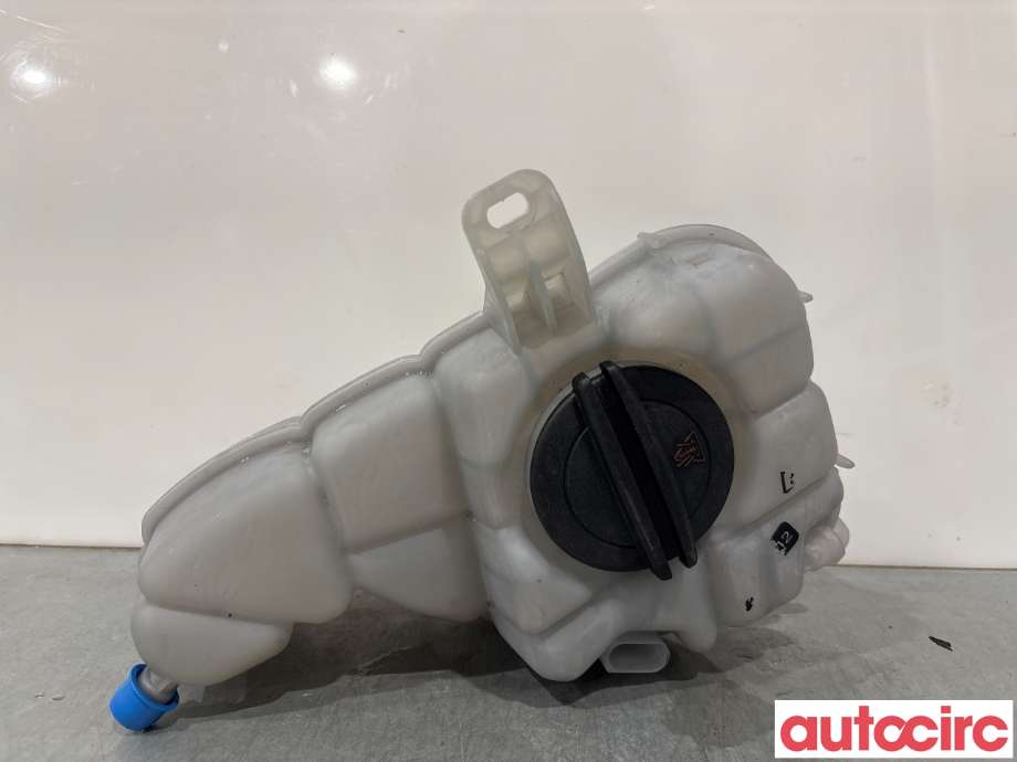 Ekspansjonstank til Audi A8 2010-2013 (Type III, Fase 1)  (AUDI|4H0121403M|)