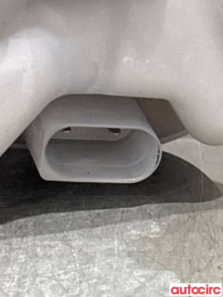Ekspansjonstank til Audi A8 2010-2013 (Type III, Fase 1)  (AUDI|4H0121403M|)