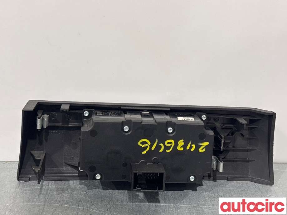 Bryter lys til BMW 5-Serie 2003-2010 (E60/E61) (E60/E61) (BMW|61319134727||6988564)