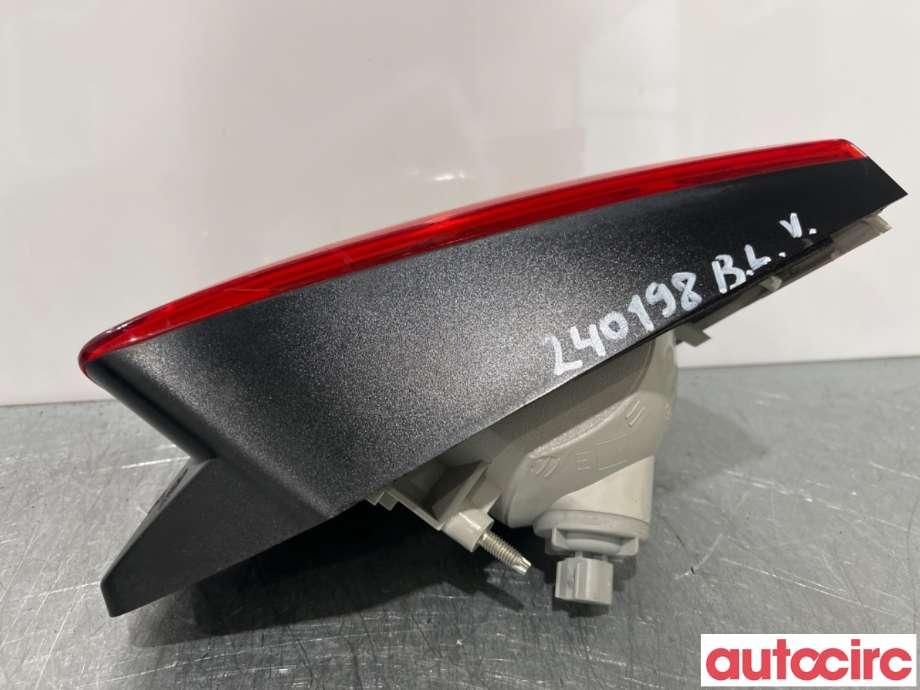 Baklykt venstre indre til Ford Kuga 2008-2012 (Type I)  (FORD|1545445|2ZR009546-01|8V41-13A603-AD)