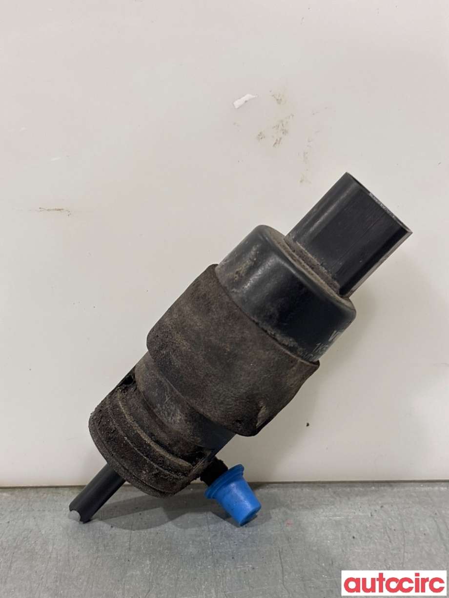 Spylerpumpe foran til Audi A8, 2010-2013 (Type III, Fase 1)  (AUDI|1K5955651)