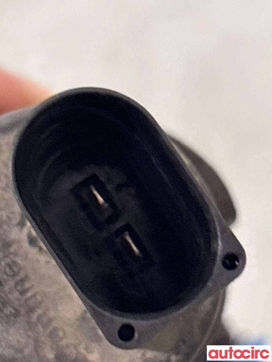 Spylerpumpe foran til Audi A8 2010-2013 (Type III, Fase 1)  (AUDI|1K5955651|)