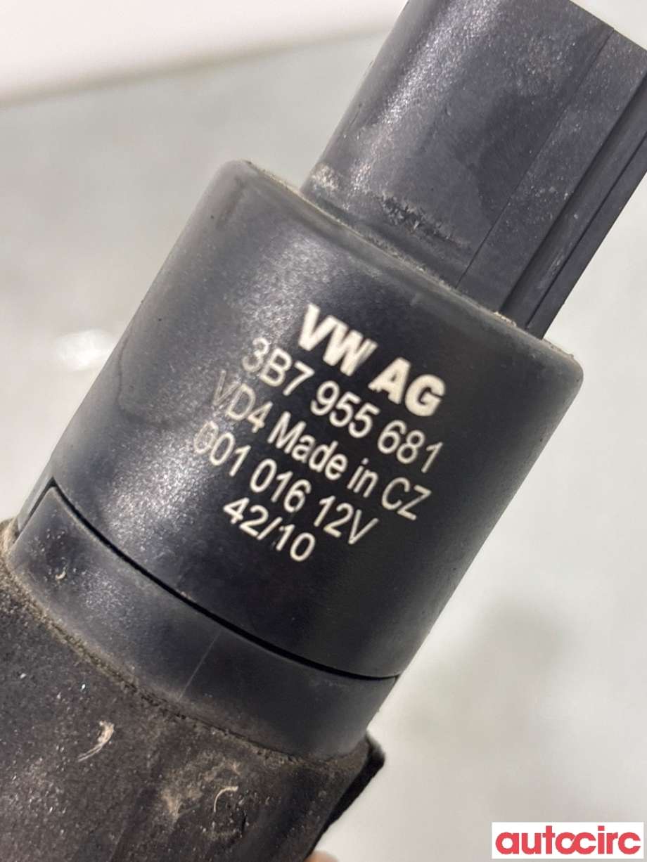 Spylerpumpe til Audi A8 2010-2013 (Type III, Fase 1) (AUDI|3B7955681|)
