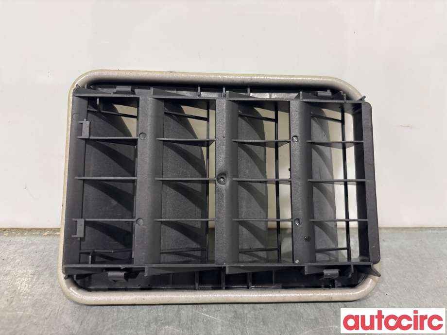 Diverse deler til BMW X1 2022-->> (U11) (U11) (BMW|64229315934|)
