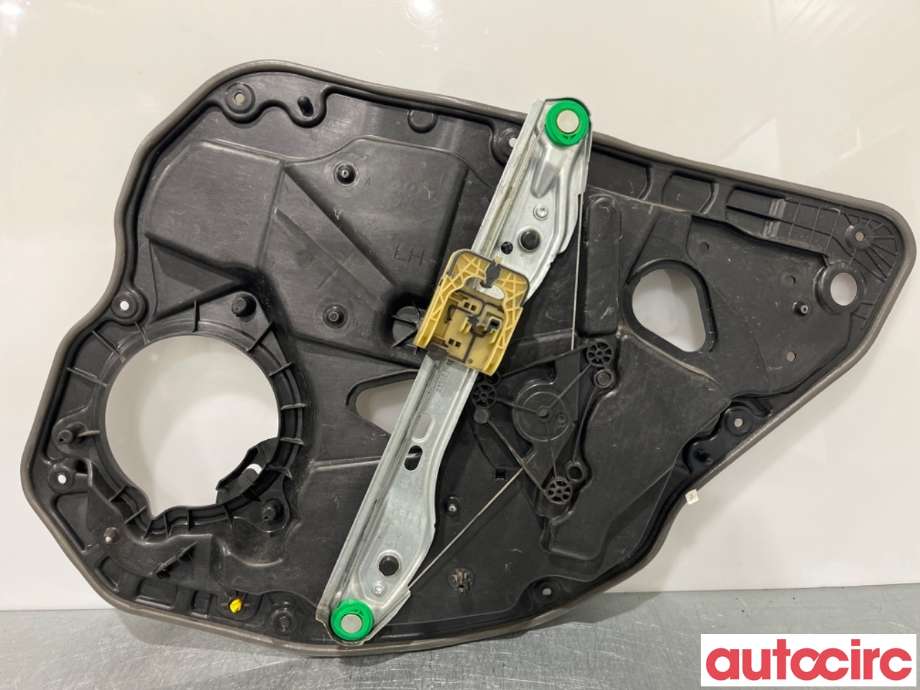 Ruteheis til Volvo XC70 2008-2013 (Type II, Fase 1)  (VOLVO|31253474|)