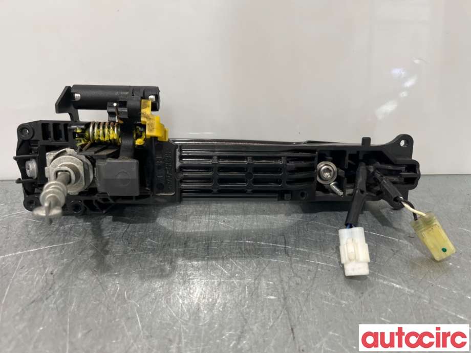 Dørhåndtak utv venstre foran til Suzuki SX4 2009-2013 (Type I, Fase 2)  (SUZUKI|82810-63811-ZUC||82821-63J10)